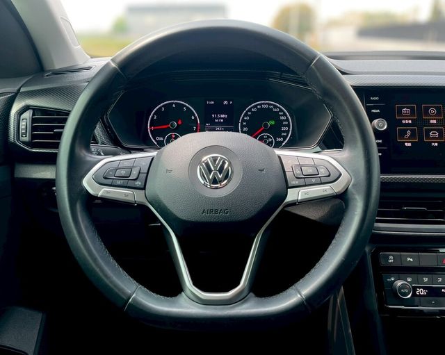 VOLKSWAGEN福斯 T-CROSS  第8張相片