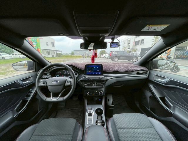 FORD福特 FOCUS ACTIVE  第7張相片
