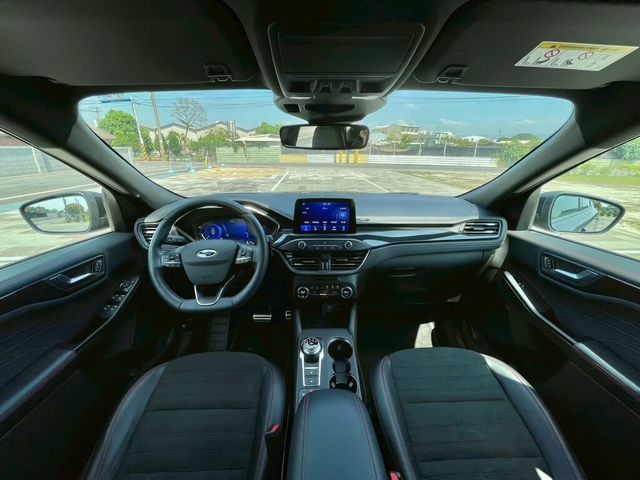 FORD福特 KUGA  第7張相片