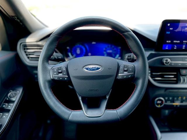 FORD福特 KUGA  第8張相片
