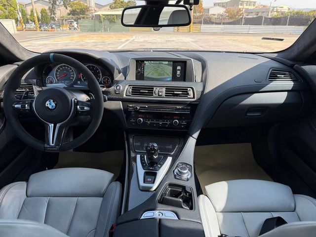 BMW寶馬 M6 COUPE  第5張相片