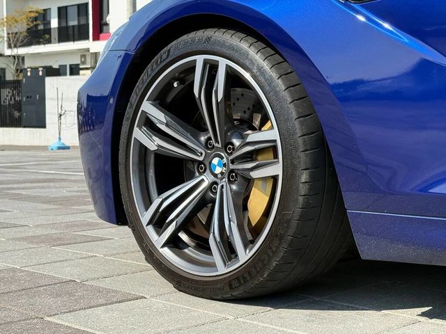 BMW寶馬 M6 COUPE  第8張相片