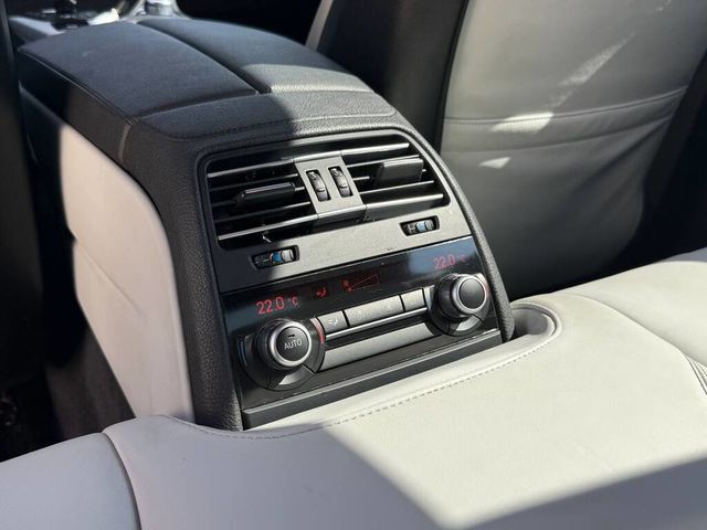 BMW寶馬 M6 COUPE  第14張相片