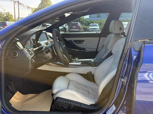 BMW寶馬 M6 COUPE  第16張相片