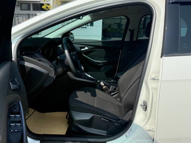 FORD福特 FOCUS  第12張相片