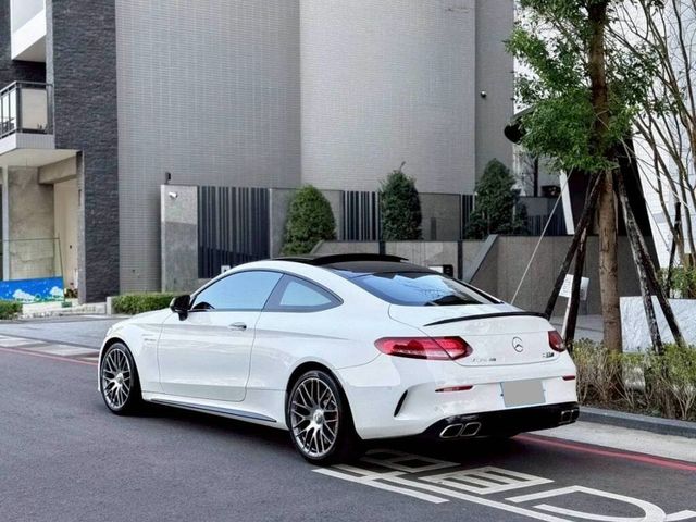 M-BENZ賓士 C63 S AMG  第2張相片