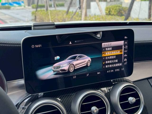 M-BENZ賓士 C63 S AMG  第10張相片