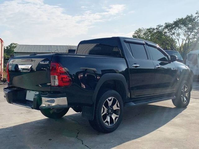 TOYOTA豐田 HILUX  第2張相片