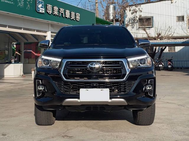 TOYOTA豐田 HILUX  第3張相片