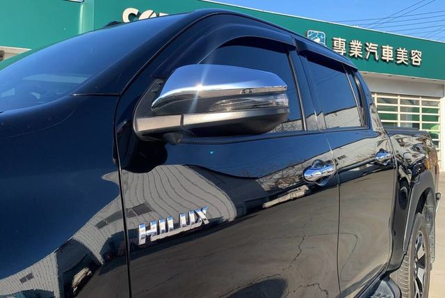 TOYOTA豐田 HILUX  第7張相片