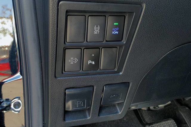 TOYOTA豐田 HILUX  第18張相片