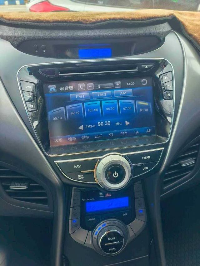 HYUNDAI現代 ELANTRA  第6張相片