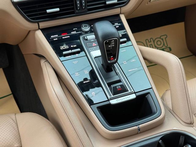 PORSCHE保時捷 CAYENNE  第11張相片