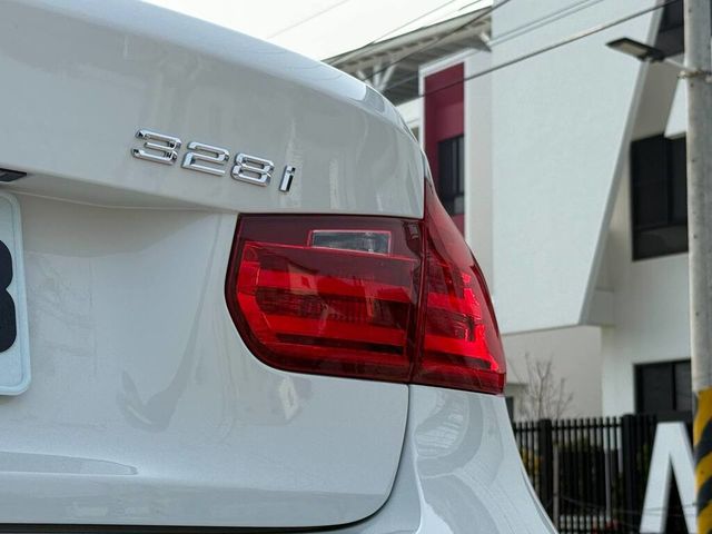 BMW寶馬 328I  第6張相片