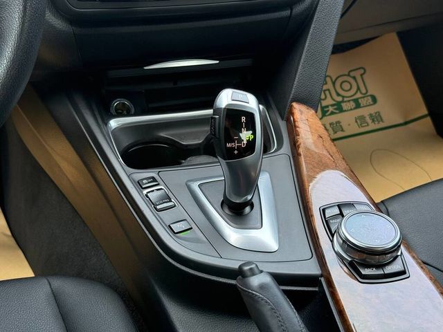 BMW寶馬 328I  第16張相片