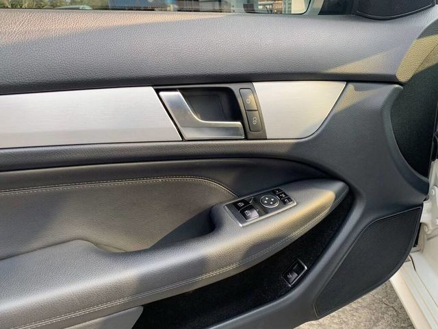 M-BENZ賓士 C180 COUPE  第16張相片