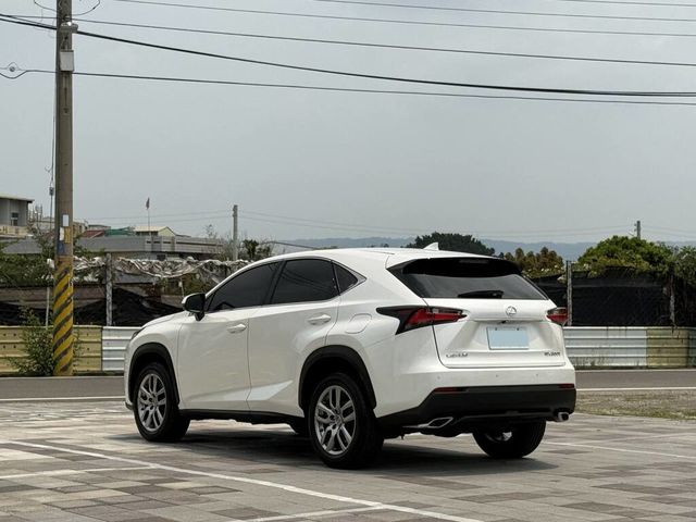 LEXUS凌志 NX200T  第5張相片