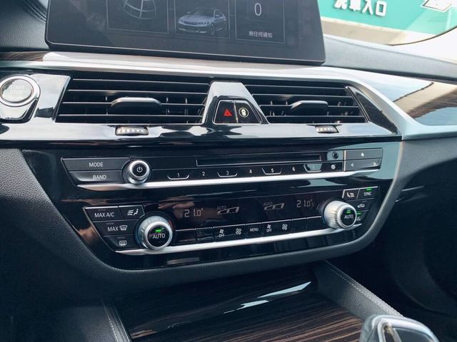 BMW寶馬 520D  第13張相片