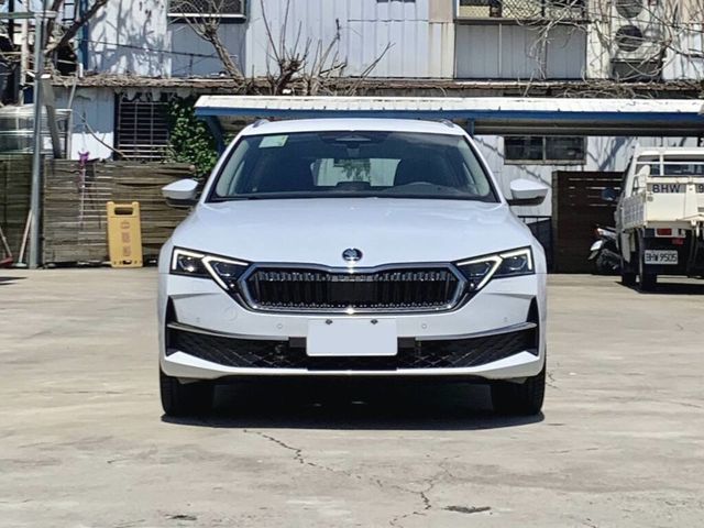 SKODA司科達 OCTAVIA COMBI  第3張相片