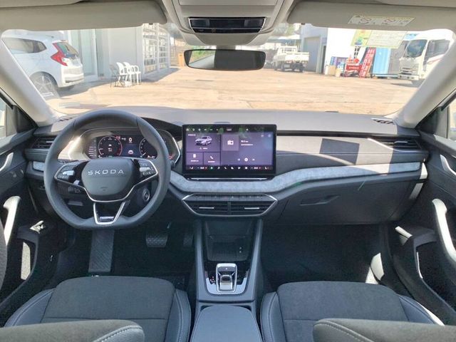 SKODA司科達 OCTAVIA COMBI  第8張相片