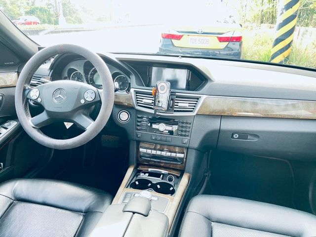 2010年E350 AMG 跑15萬  第5張相片