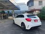 AMG  Sport 版 自動停車 前後雷達 紅色運動化安全帶  全景天窗  第3張縮圖