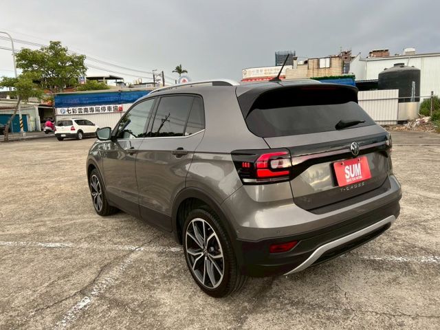 10.25吋 液晶儀表板 Acc跟車 盲點輔助 車道偏移警示 1.0cc 省油又省稅金  第3張相片