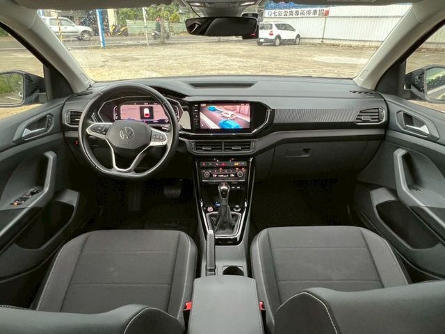 10.25吋 液晶儀表板 Acc跟車 盲點輔助 車道偏移警示 1.0cc 省油又省稅金  第5張相片