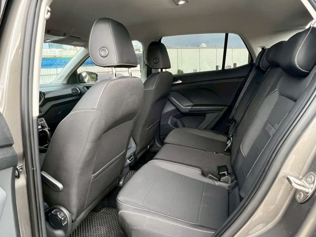 10.25吋 液晶儀表板 Acc跟車 盲點輔助 車道偏移警示 1.0cc 省油又省稅金  第8張相片