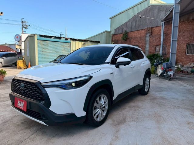 油電尊爵版 led頭燈 360環景 acc跟車系統 盲點偵測 /原廠保固中 360鏡頭換全新  第1張相片