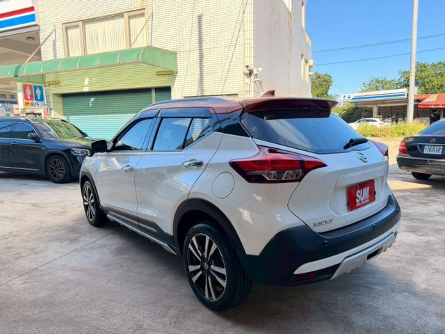 認證車 盲點偵測 360環景 雙色鋁圈 運動化套件 液晶儀錶板 電子式後照鏡 car play  第3張相片