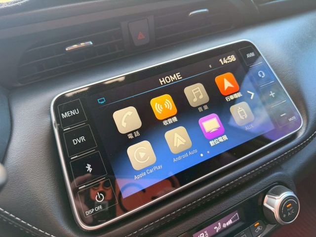 認證車 盲點偵測 360環景 雙色鋁圈 運動化套件 液晶儀錶板 電子式後照鏡 car play  第8張相片