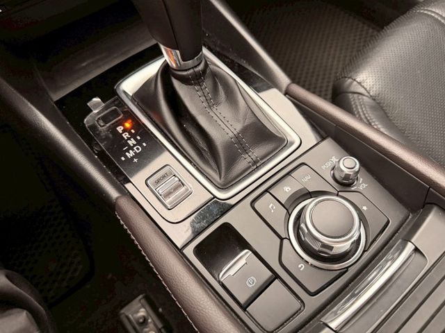 盲點偵測 Acc跟車 電子手剎車 電動座椅 防撞輔助  車道偏移警示  第9張相片