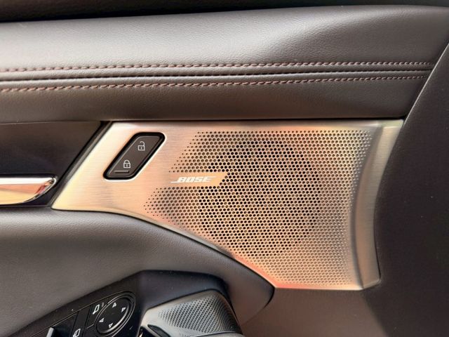 Bose 12之音響  ACC跟車系統 盲點偵測 方向盤輔助 電子手剎車 360環景 雙區恆溫  第5張相片