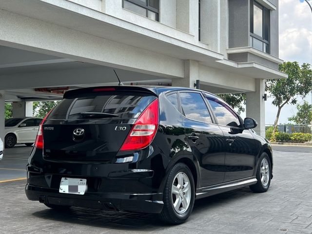 2010年 現代 i30 1.6L 認證實跑 恆溫空調  第4張相片