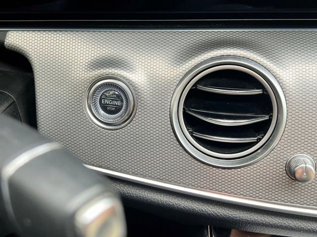 E-CLASS W213  第19張相片