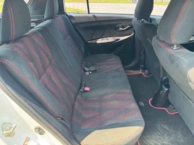2016年 TOYOTA  Yaris 1.5L S版 方向盤快控 僅跑12萬  第10張相片