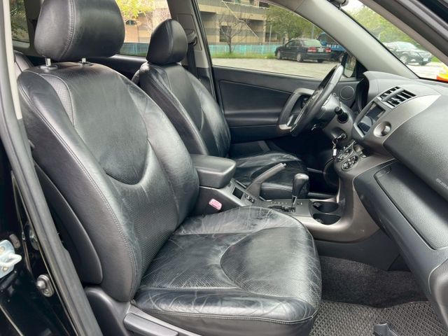 2012年 TOYOTA RAV4 2.4L 天窗  電動椅 定速 恆溫  第8張相片