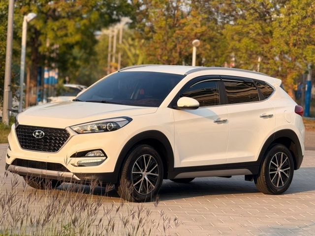 2018年 現代 Tucson 1.6L Turbo 摸門 恆溫 定速  第1張相片
