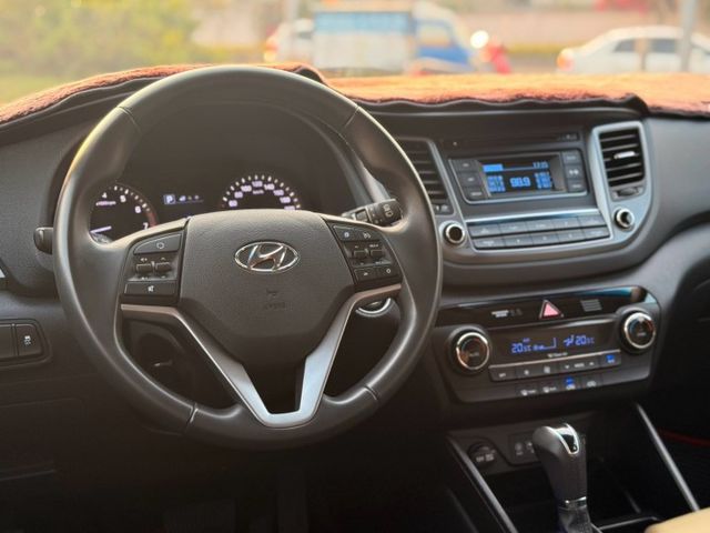2018年 現代 Tucson 1.6L Turbo 摸門 恆溫 定速  第10張相片