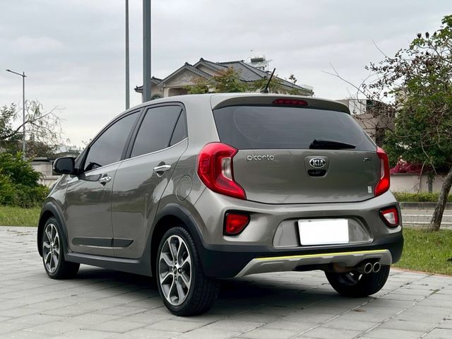 2018年 KIA Picanto 1.3L 摸門 一鍵啟動 定速 恆溫 方向盤快控 倒車顯影 ISOFIX安全座椅  第6張相片