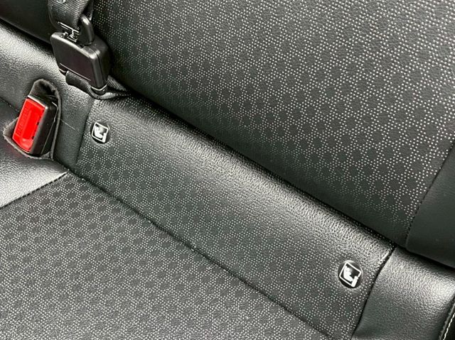 2018年 KIA Picanto 1.3L 摸門 一鍵啟動 定速 恆溫 方向盤快控 倒車顯影 ISOFIX安全座椅  第19張相片