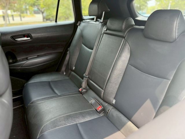 2022年 TOYOTA CC 1.8L  豪華 原鈑件 摸門 一鍵啟動 恆溫  ACC跟車 車道偏移 定速 方向盤快控  第11張相片