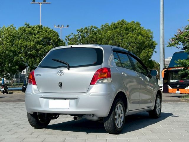 2012年 TOYOTA YARIS 1.5L 跑少極品 電折後視鏡  第4張相片