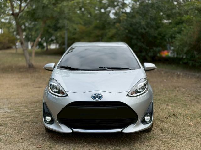 2021年 Toyota Prius C 1.5油電 認證 實跑 摸門 一鍵啟動  第1張相片