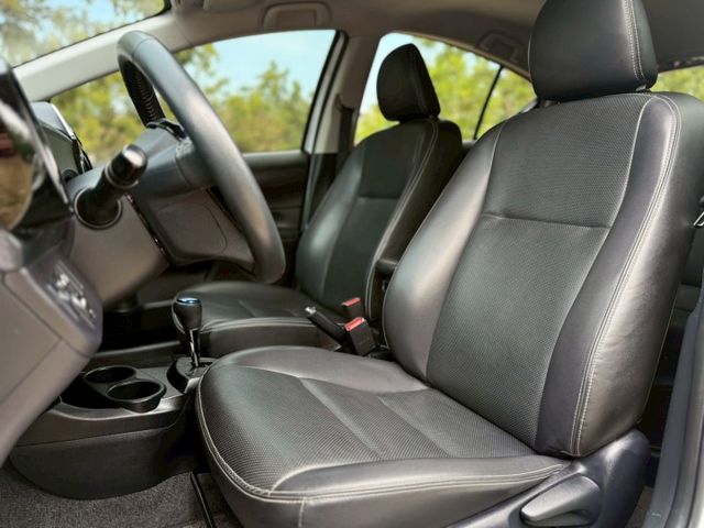 2021年 Toyota Prius C 1.5油電 認證 實跑 摸門 一鍵啟動  第7張相片