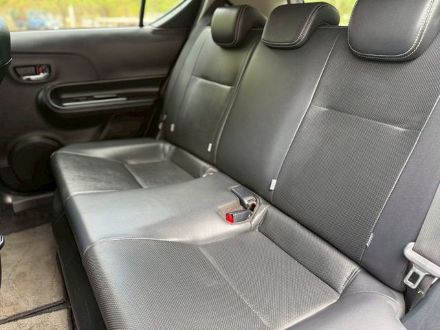 2021年 Toyota Prius C 1.5油電 認證 實跑 摸門 一鍵啟動  第9張相片