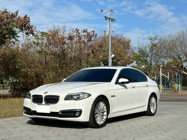 5 SERIES SEDAN F10  第1張相片