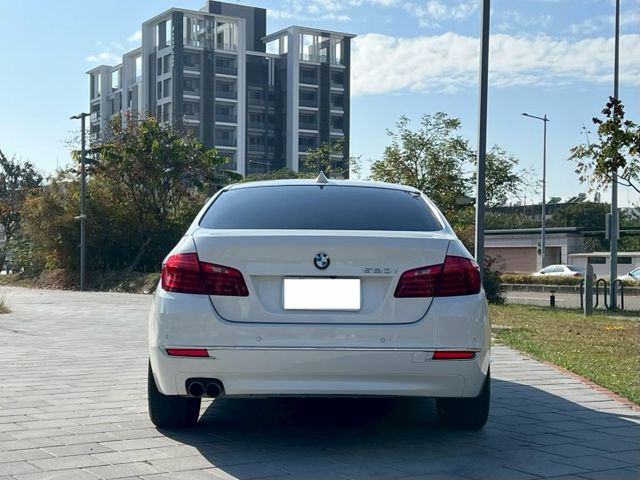 5 SERIES SEDAN F10  第5張相片