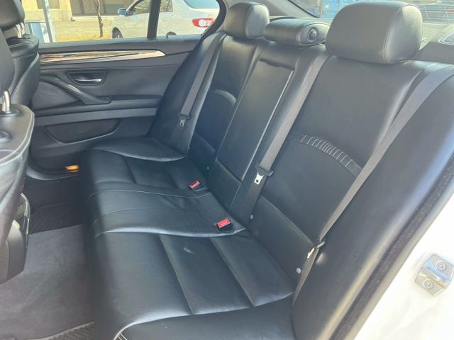 5 SERIES SEDAN F10  第9張相片